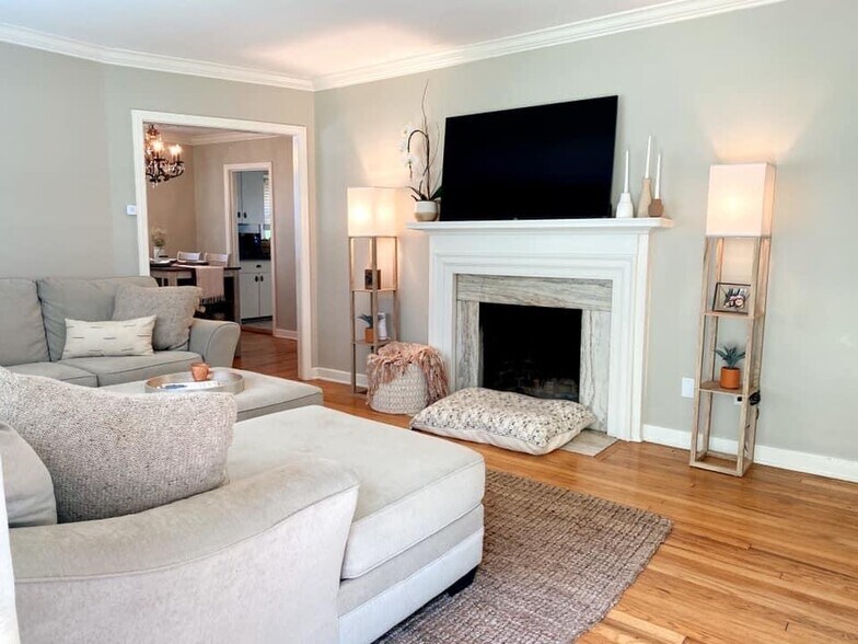 Building Photo - 1016 Edgewood Blvd