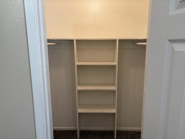 Building Photo - 2 bed/1.5 bath unit close to Hallmark Park and Hulen Mall