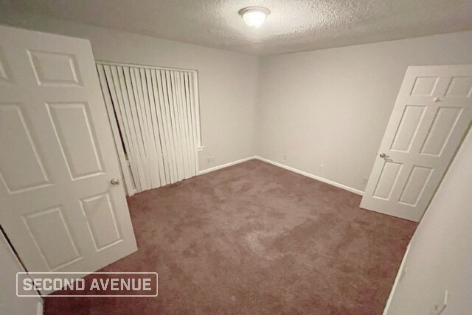 Building Photo - 4786 High Oak Dr