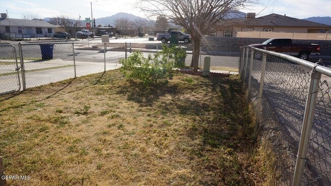 Building Photo - 6069 Bridalveil Dr