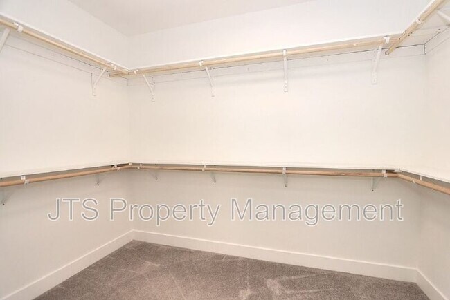 Building Photo - 4988 Amina Fair Way