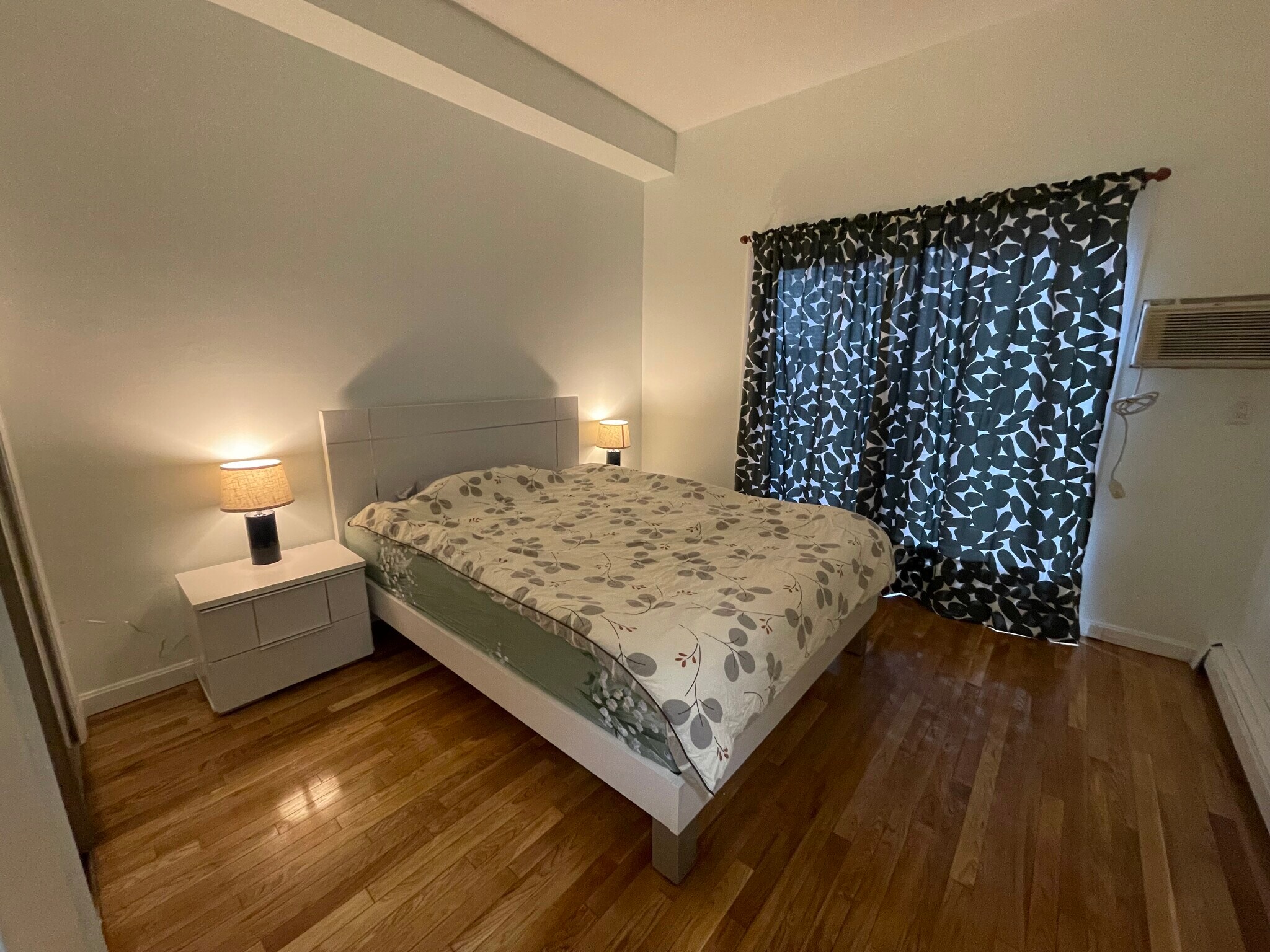 Building Photo - 285 Dorchester St