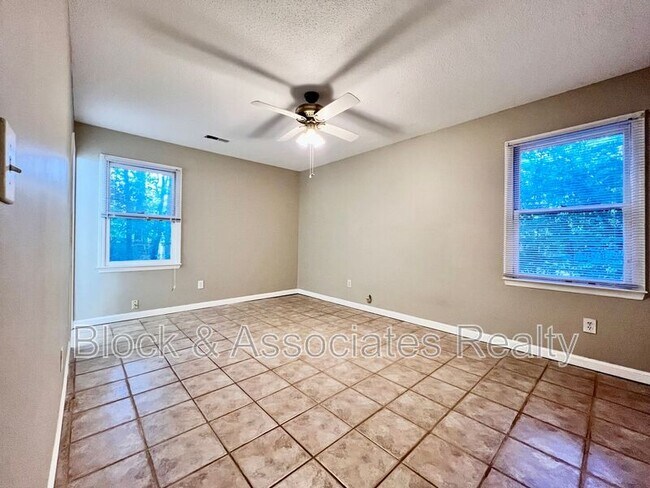 Building Photo - 5309 Bent Tree Ct