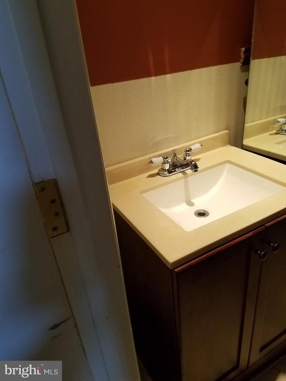 Building Photo - 21227 Delevan Way