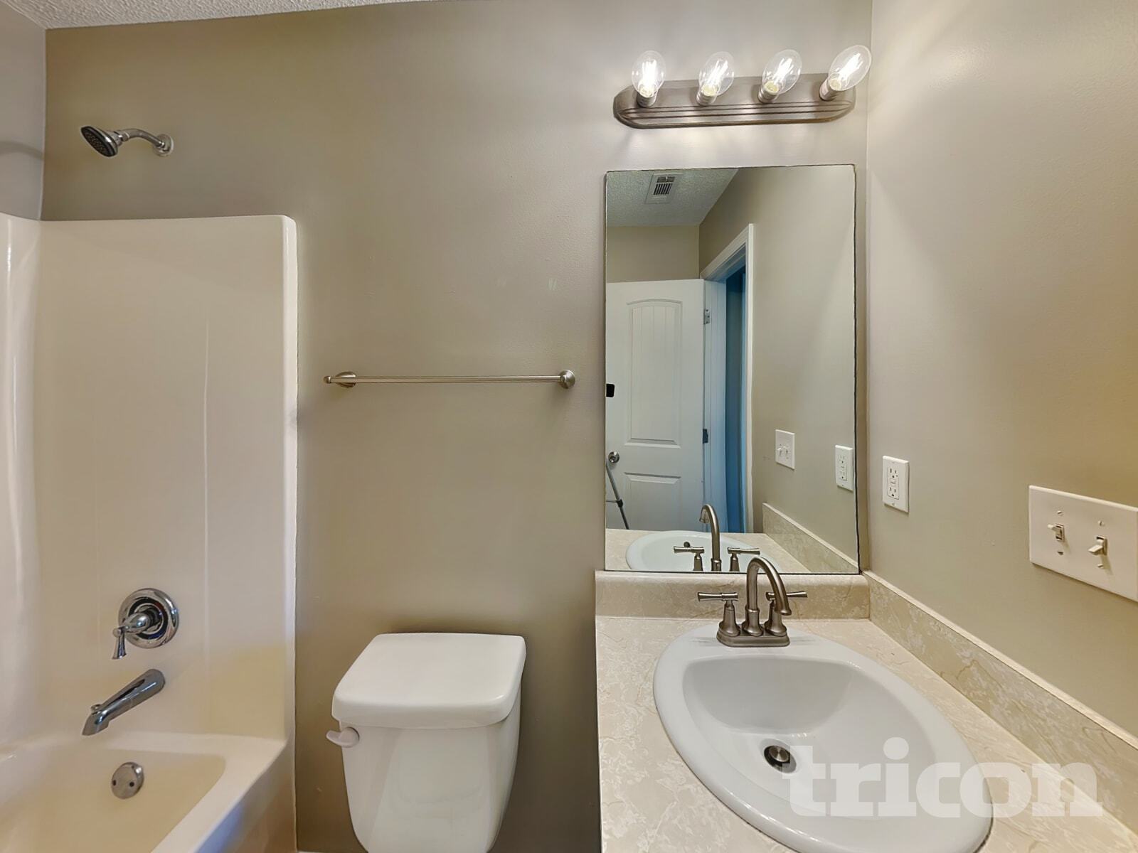 Building Photo - 106 White Creek Loop