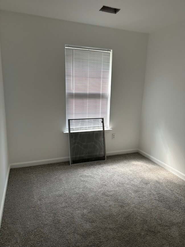 Building Photo - 6113 Lands End Ct