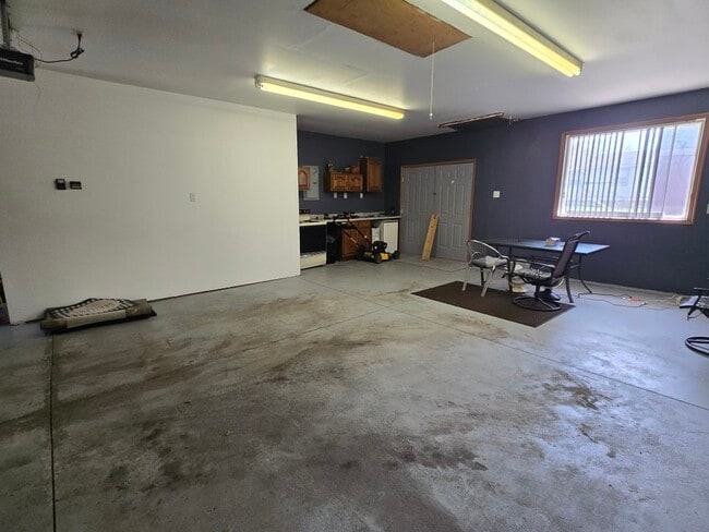 Building Photo - 2340 Morton Ave