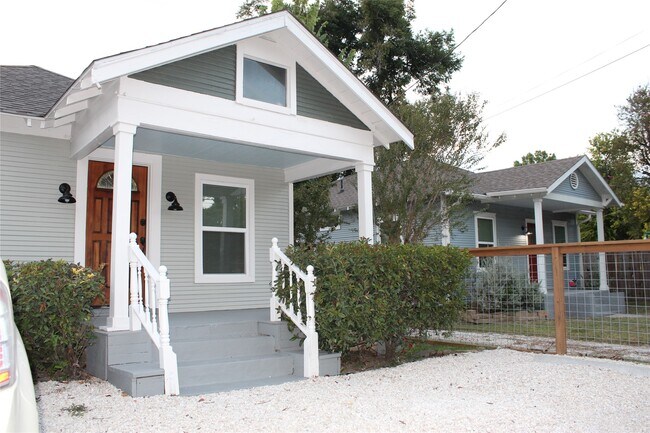 Primary Photo - 2713 Cochran St