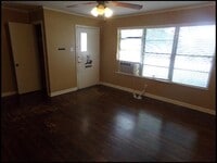 Building Photo - 1217 Look St