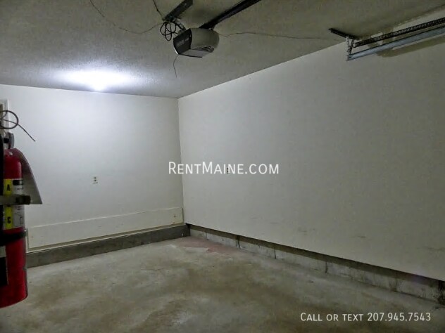 Building Photo - 307 Garland St