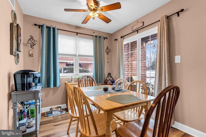 Building Photo - 27 Florence Tollgate Pl