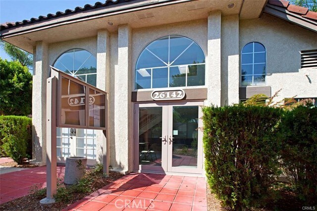 Building Photo - 23401 La Crescenta