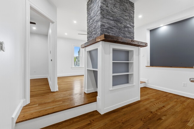 Building Photo - 56 S Highland Ave