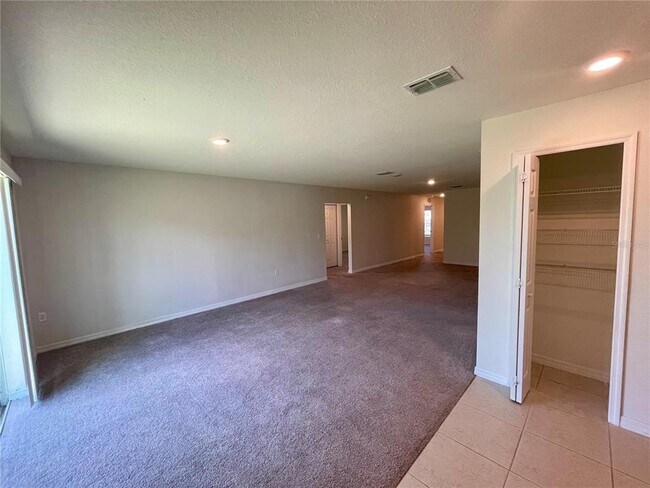 Building Photo - 348 Towns Cir