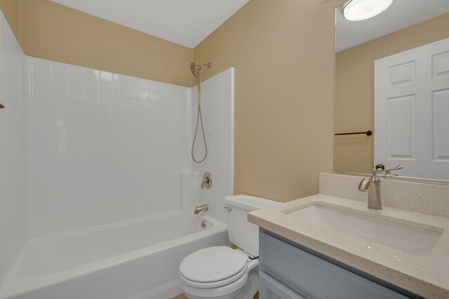 Building Photo - 3183 Dehesa Rd