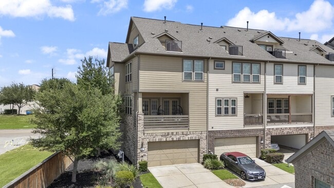 Building Photo - 9679 Towne Lake Pkwy