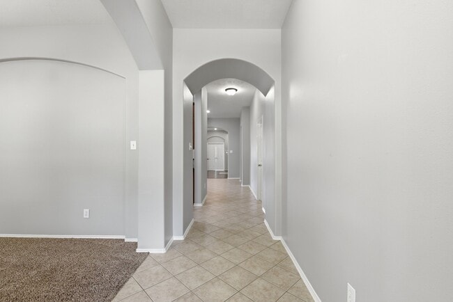 Building Photo - 14019 Pueblo Run Dr