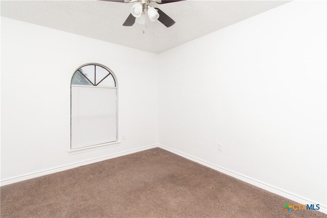 Building Photo - 2407 Lago Trail