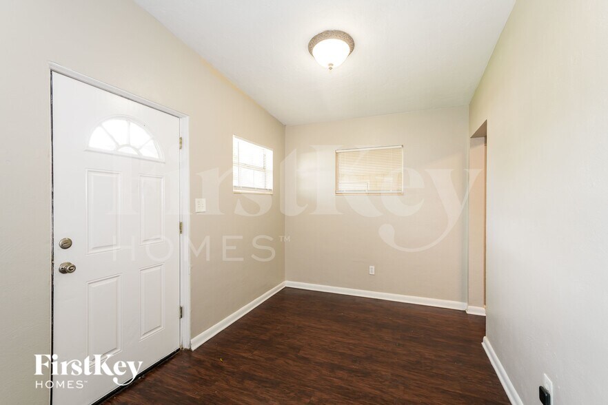 Building Photo - 1521 Heather Ave