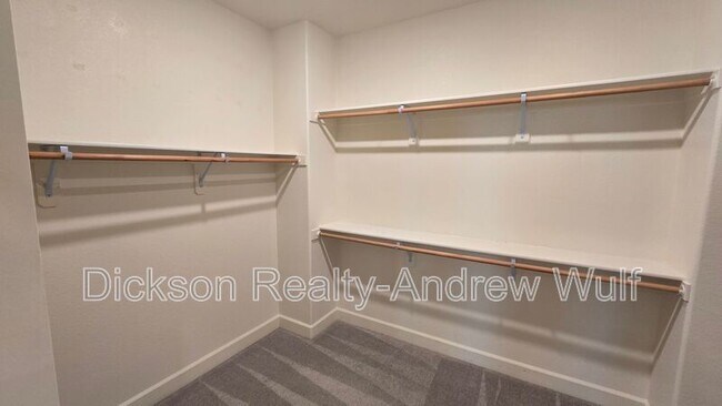 Building Photo - 2149 Neuer Dr