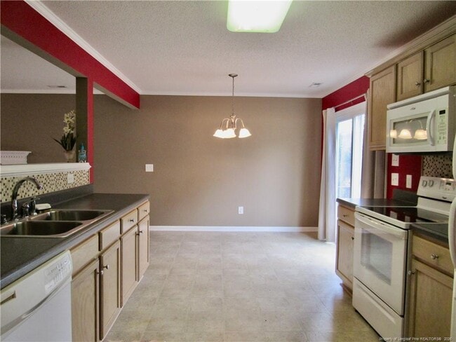 Building Photo - 520 Tucks Ct