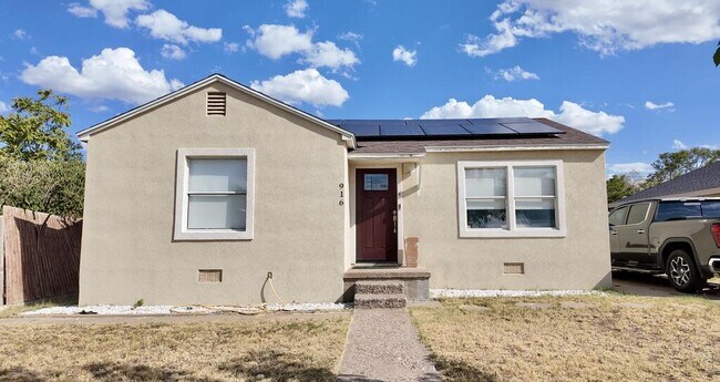 Building Photo - 916 Patton Dr