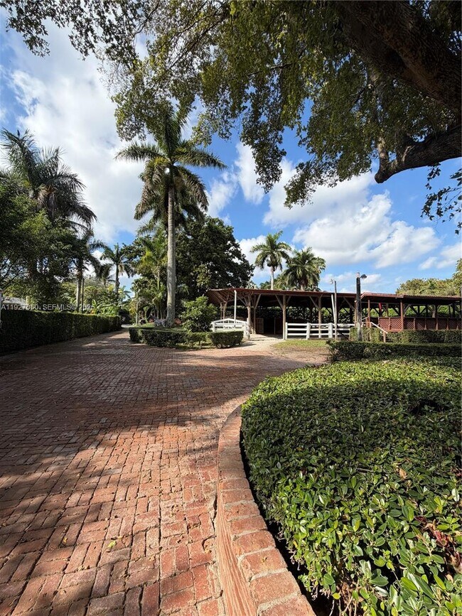 Primary Photo - 5877 SW 123rd Ave