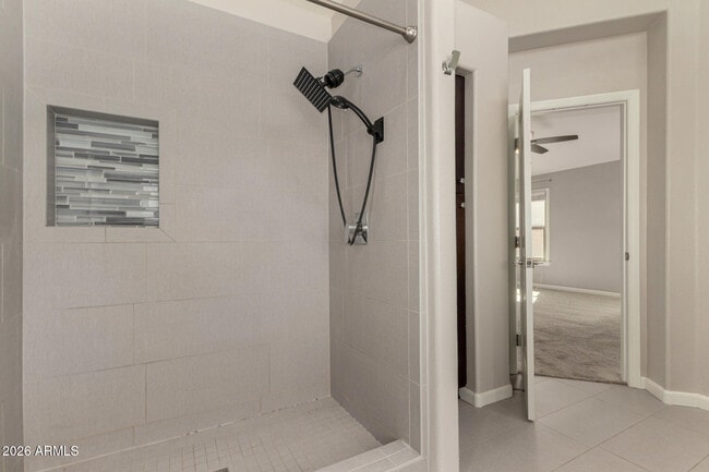 Building Photo - 20016 N 65th Dr