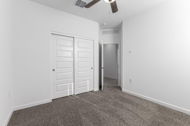 Building Photo - 3241 W Shanley Ave