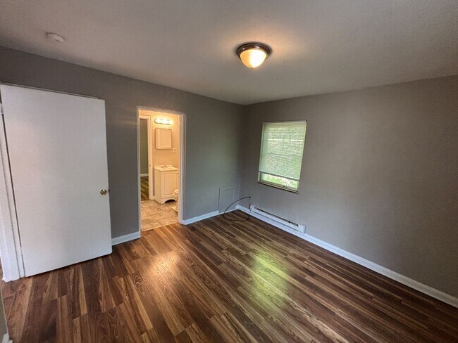 Building Photo - 3121 Gobel Ave