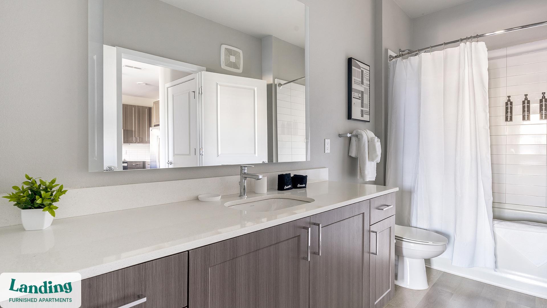 Building Photo - 6850 Foxtail Palm Wy