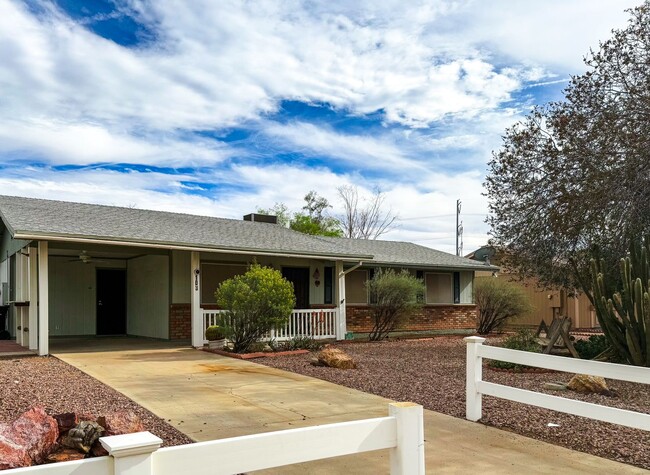 Building Photo - 3-Bedroom Gilbert Home with Tile Floors & ...