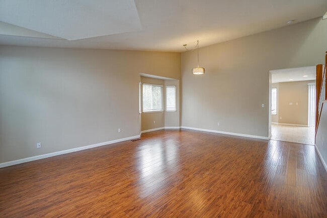 Building Photo - BEAUTIFUL FOUR BEDROOM LOCATED IN THE SHERWOOD SUB DIVISION
