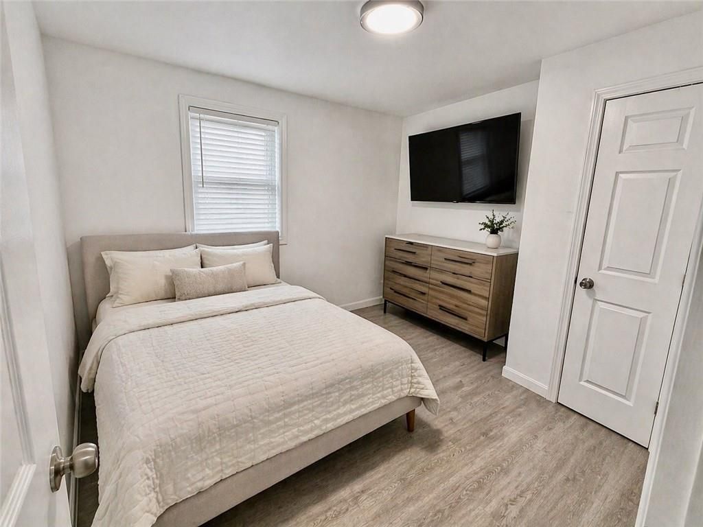 Building Photo - 35 Douglas Ave