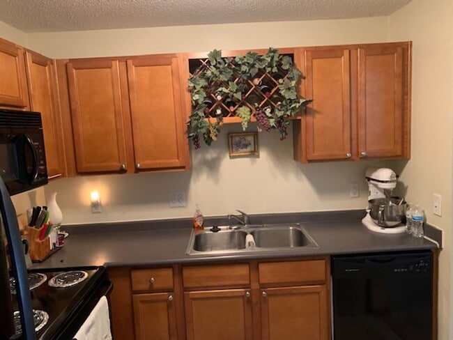 Interior Photo - Summer Creek Apartments