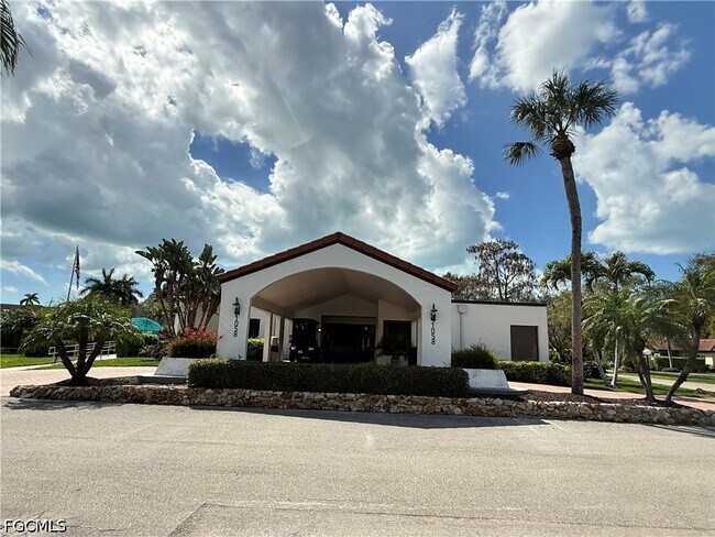 Building Photo - 1087 Forest Lakes Dr