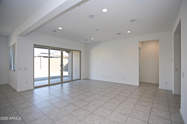 Building Photo - 4623 S 111th Dr