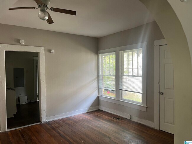 Building Photo - 7708 6th Ave N