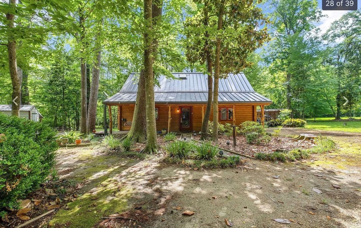 Building Photo - 1214 Timber Run