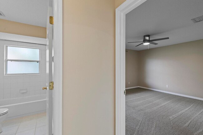 Building Photo - 40 Riddle Dr
