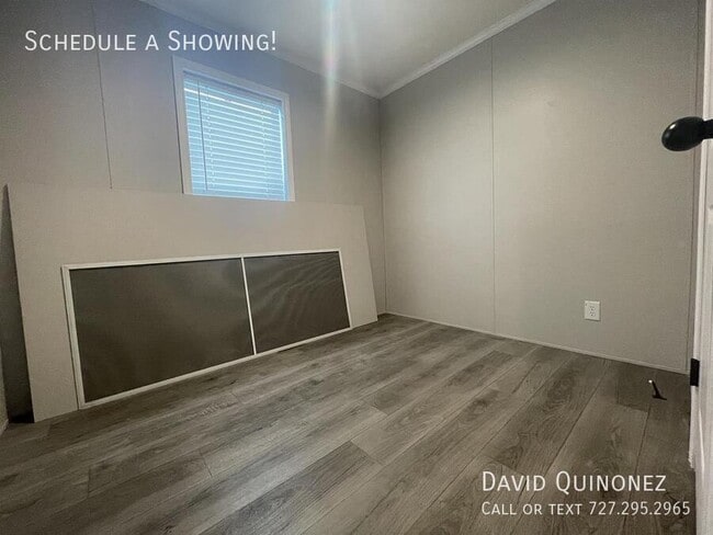 Building Photo - 701 Mill St