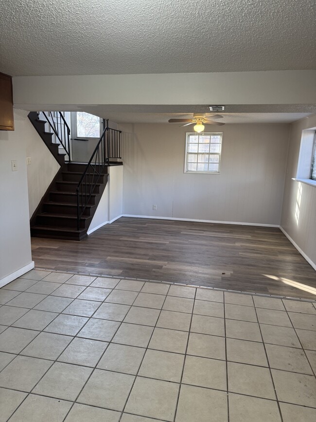 Building Photo - 3900 SE Fremont St