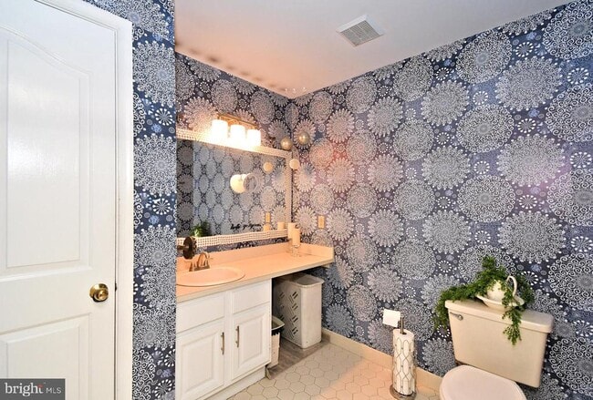 Building Photo - 308 Foxcroft Cir