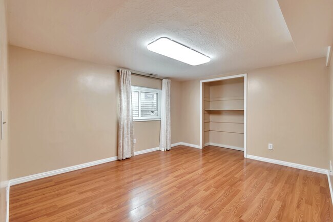 Building Photo - 4968 S Cowdell St