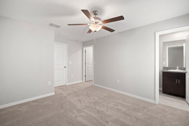 Building Photo - LIKE NEW Home for Rent in Creek Preserve!
