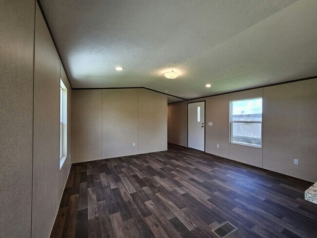 Building Photo - 1089 Myakka Dr