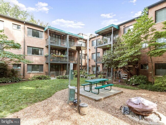 Building Photo - 2325 42nd St NW