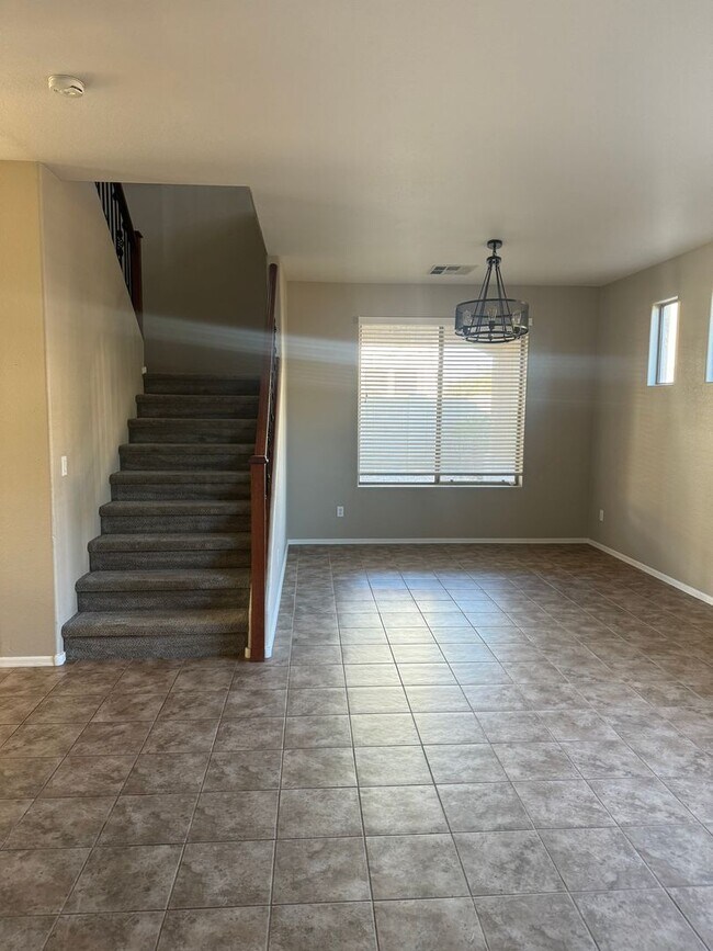 Building Photo - 4 bedroom in Sun Groves in Chandler