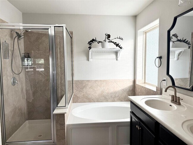 Building Photo - 408 Wincliff Dr