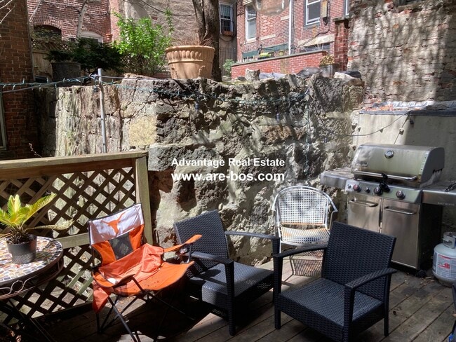 Building Photo - 37 Sheafe St